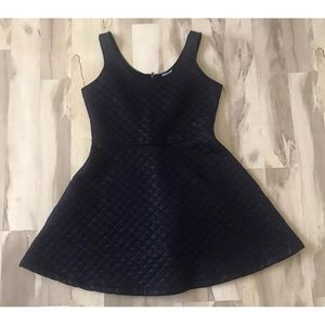 Express Dress Size L Black Quilted Mini Metallic